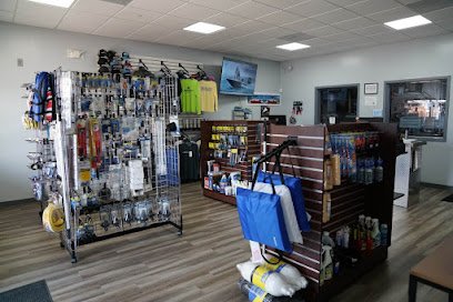 Marina Bay Harbor Marina Service Center